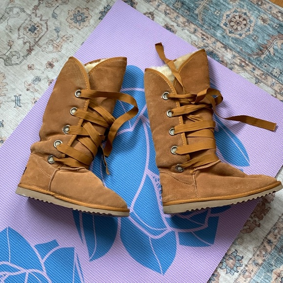 Tall Ugg Nomad ribbon lace up boots sherpa lined suede leather flats - Picture 2 of 16